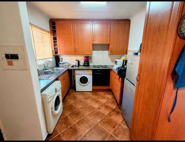 2 BEDROOM TOWNHOUSE FOR SALE IN HIGHVELD